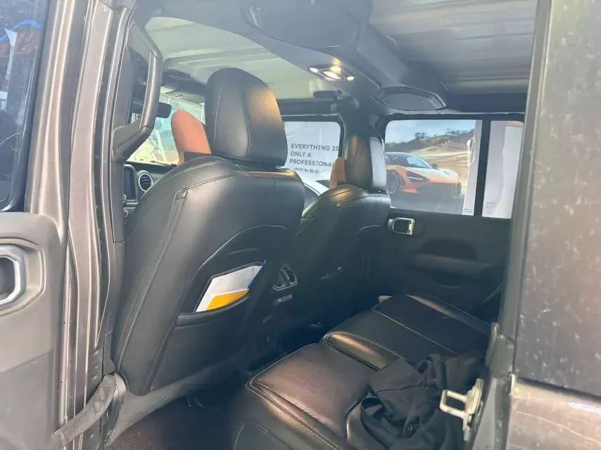 2021 Jeep Wrangler 2.0T 266HP L4 8AT PHEV 17KWH,autocango,china used car exporter,china ev exporter,chinese used car exporter,chinese used ev exporter