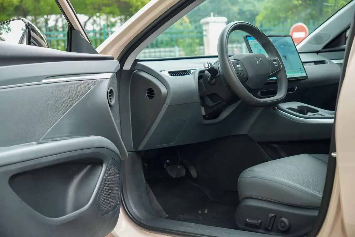 2025 Xpeng MONA M03 BEV,autocango,china used car exporter,china ev exporter,chinese used car exporter,chinese used ev exporter