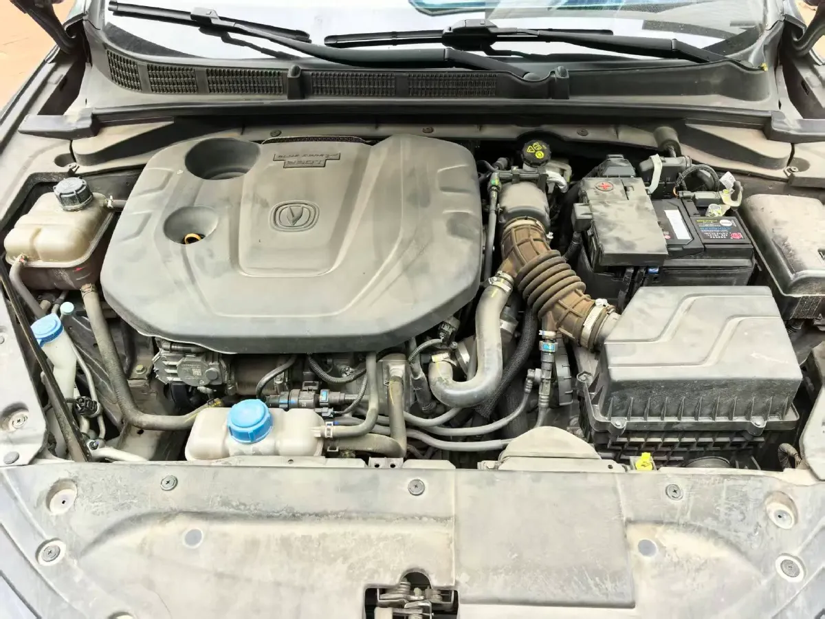 2021 ChangAn Eado 1.4T 160HP L4 7DCT,autocango,china used car exporter,china ev exporter,chinese used car exporter,chinese used ev exporter