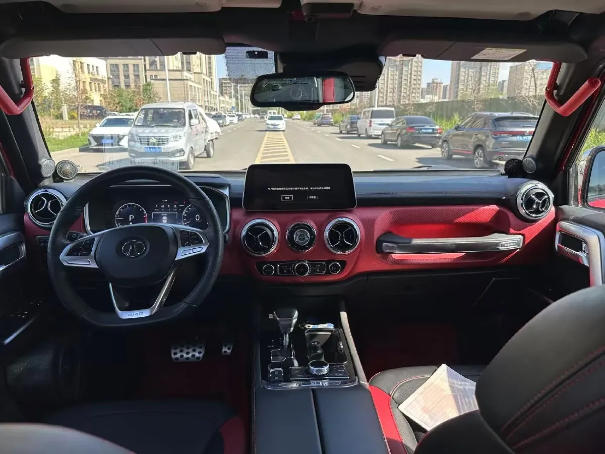 2018 Beijing BJ40 2.3T 250HP L4 6AT,autocango,china used car exporter,china ev exporter,chinese used car exporter,chinese used ev exporter