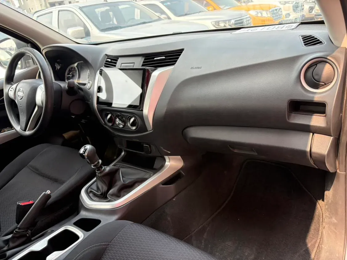 2019 Nissan Navara 2.5L 193HP L4 6MT,autocango,china used car exporter,china ev exporter,chinese used car exporter,chinese used ev exporter