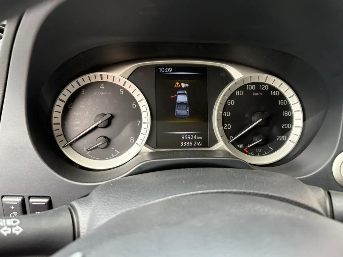 2019 Nissan Navara 2.5L 193HP L4 6MT,autocango,china used car exporter,china ev exporter,chinese used car exporter,chinese used ev exporter