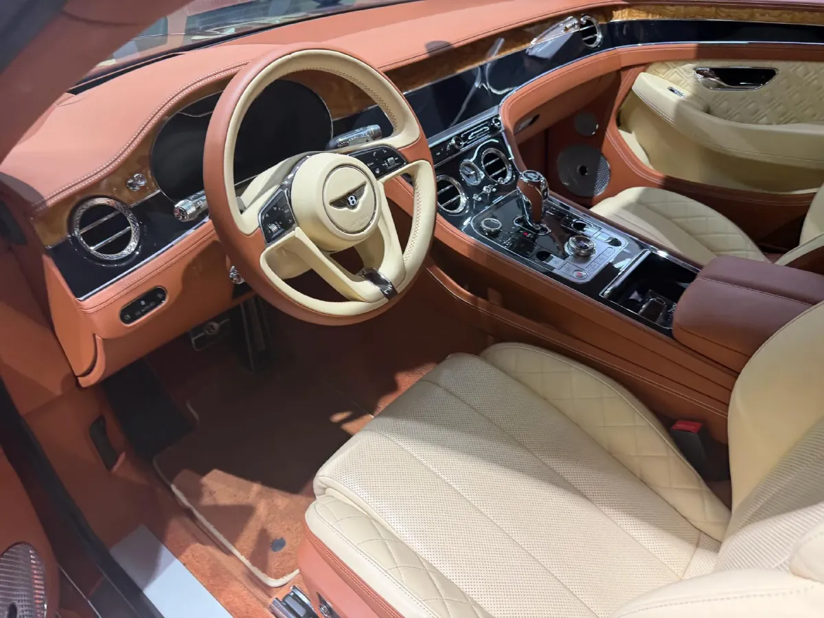 2018 Bentley Continental 6.0T 635HP W12 8DCT,autocango,china used car exporter,china ev exporter,chinese used car exporter,chinese used ev exporter