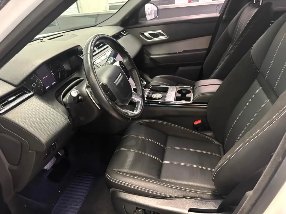 2020 Land Rover Range Rover Velar 2.0T 250HP L4 8AT,autocango,china used car exporter,china ev exporter,chinese used car exporter,chinese used ev exporter