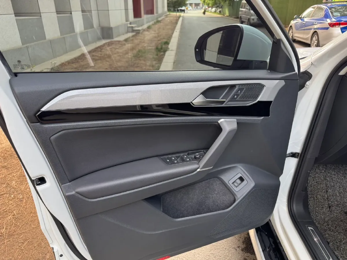 2022 Volkswagen Tayron 1.4T 150HP L4 7DCT,autocango,china used car exporter,china ev exporter,chinese used car exporter,chinese used ev exporter
