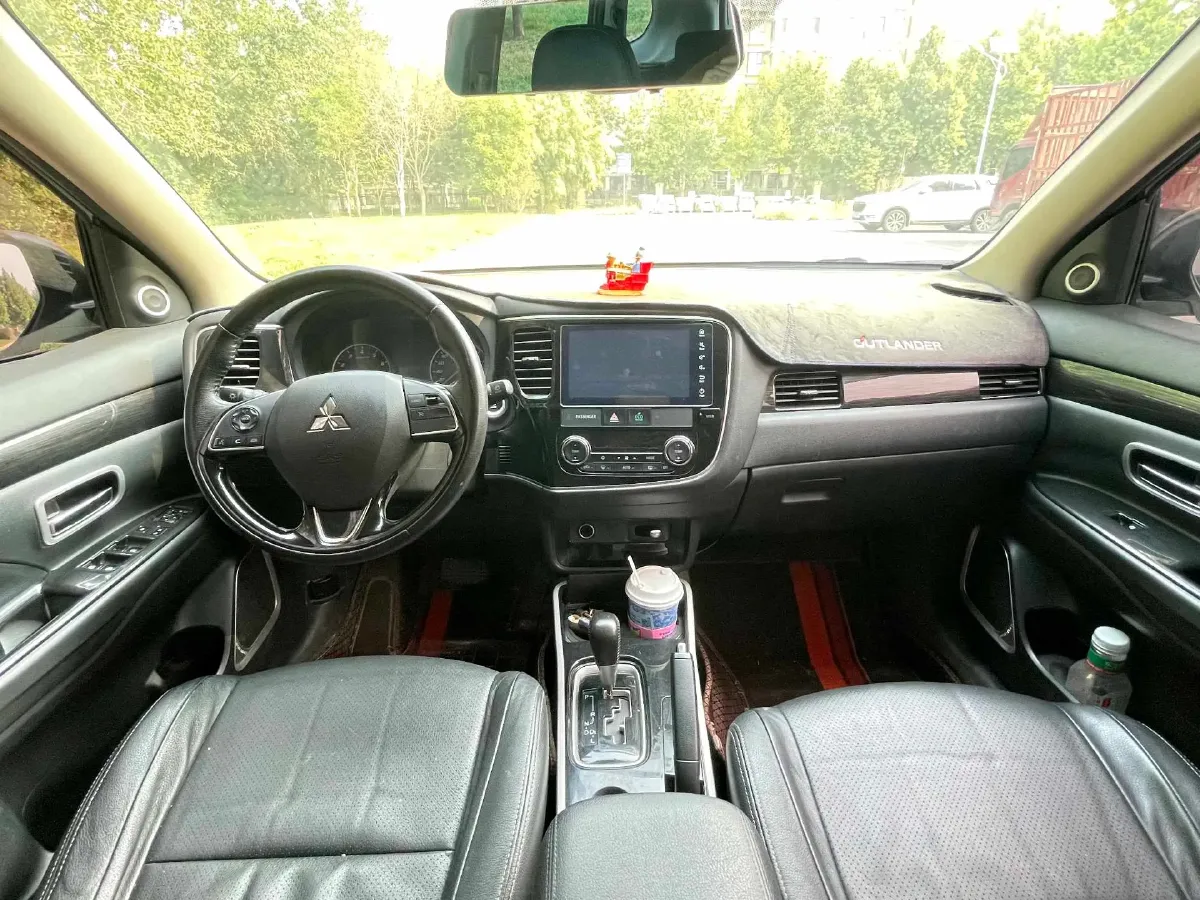 2018 Mitsubishi Outlander 2.0L 166HP L4 CVT,autocango,china used car exporter,china ev exporter,chinese used car exporter,chinese used ev exporter