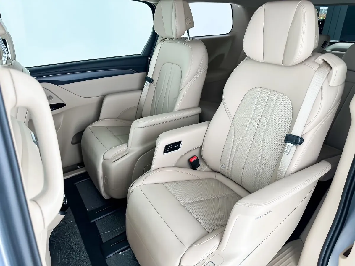 2025 Buick GL8 1.5T 180HP L4 2DHT PHEV,autocango,china used car exporter,china ev exporter,chinese used car exporter,chinese used ev exporter