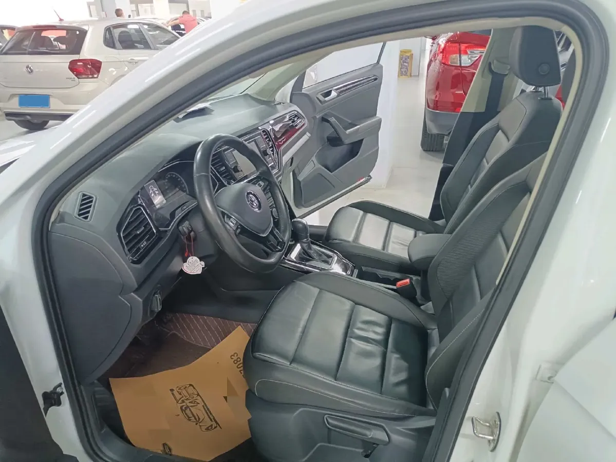 2019 Volkswagen T-Roc 1.4T 150HP L4 7DCT,autocango,china used car exporter,china ev exporter,chinese used car exporter,chinese used ev exporter