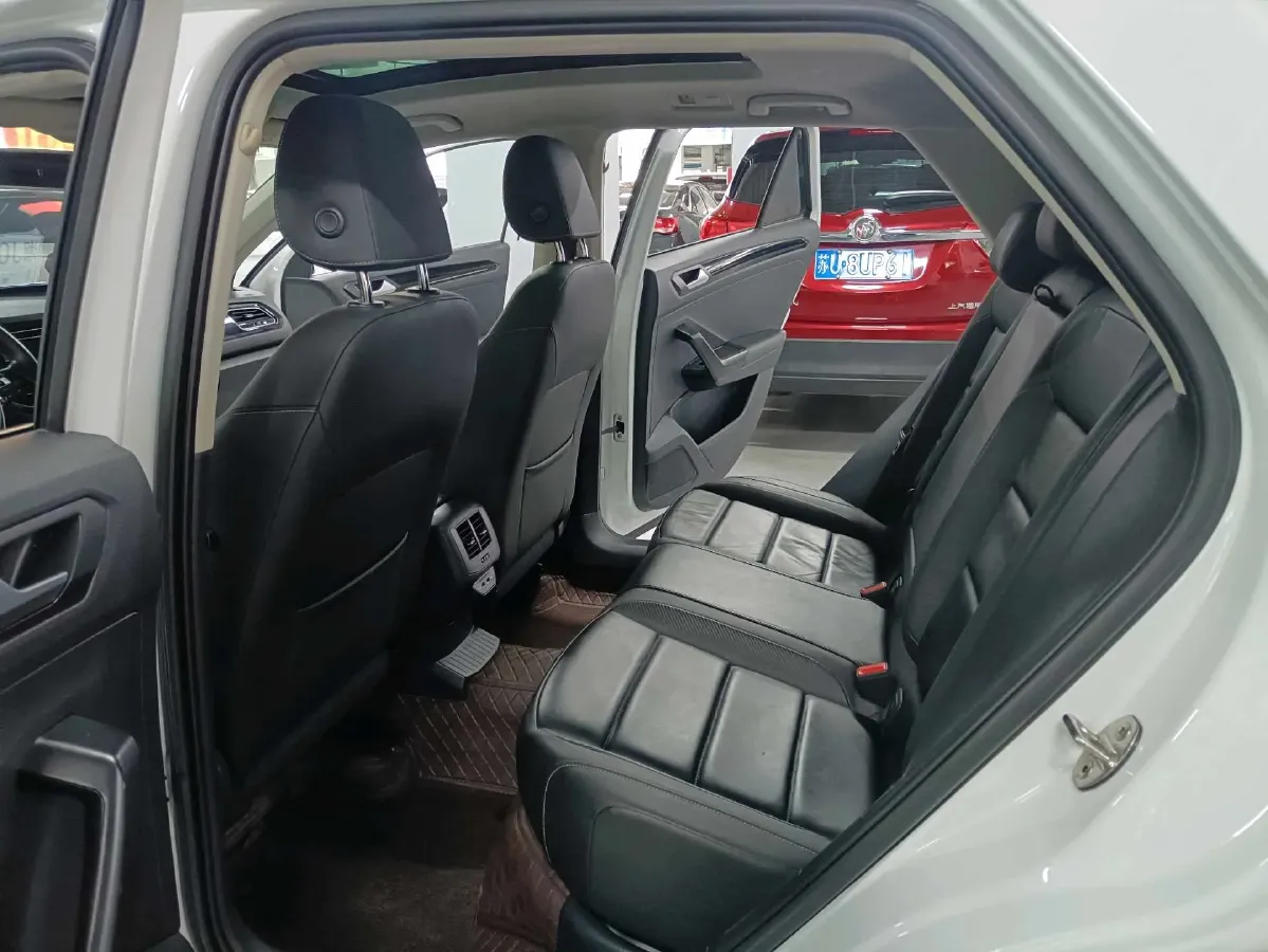 2019 Volkswagen T-Roc 1.4T 150HP L4 7DCT,autocango,china used car exporter,china ev exporter,chinese used car exporter,chinese used ev exporter