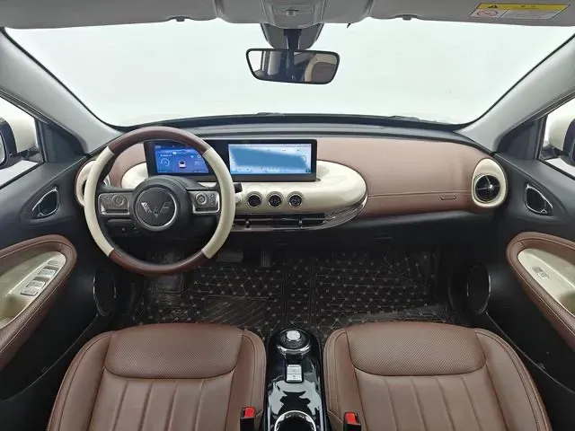 2023 WuLing BinGuo BEV 31.9KWH,autocango,china used car exporter,china ev exporter,chinese used car exporter,chinese used ev exporter