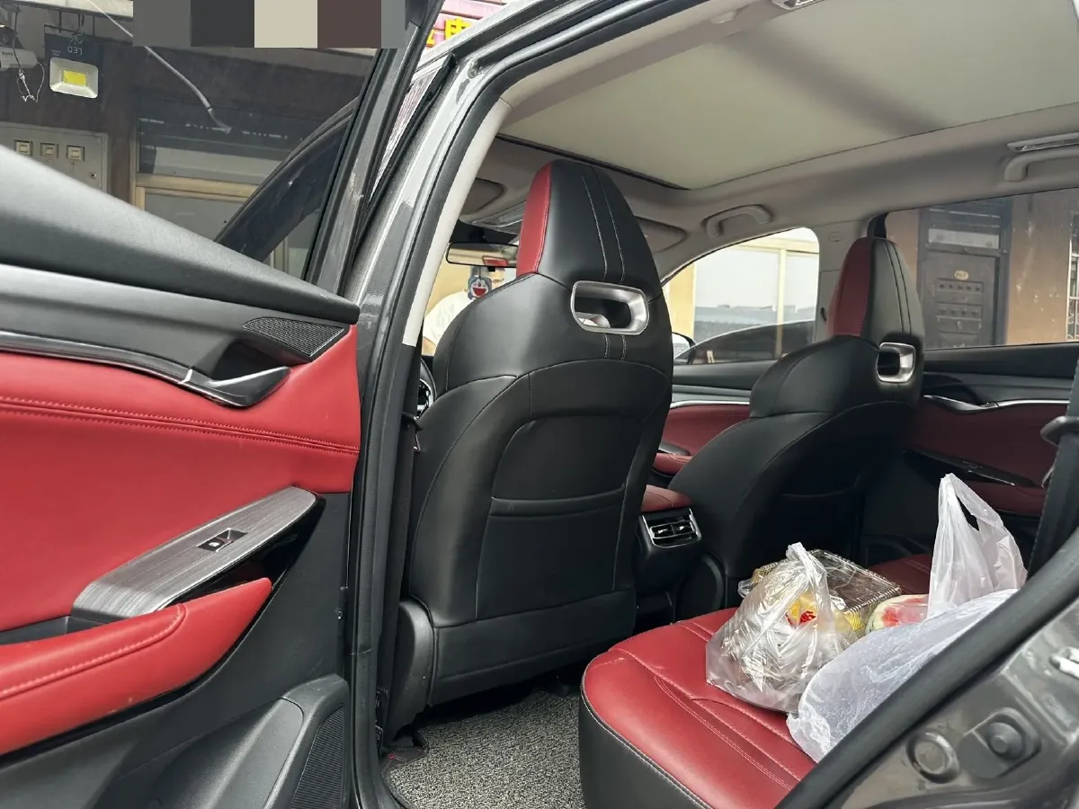 2022 ChangAn CS75 Plus 1.5T 178HP L4 6AT,autocango,china used car exporter,china ev exporter,chinese used car exporter,chinese used ev exporter