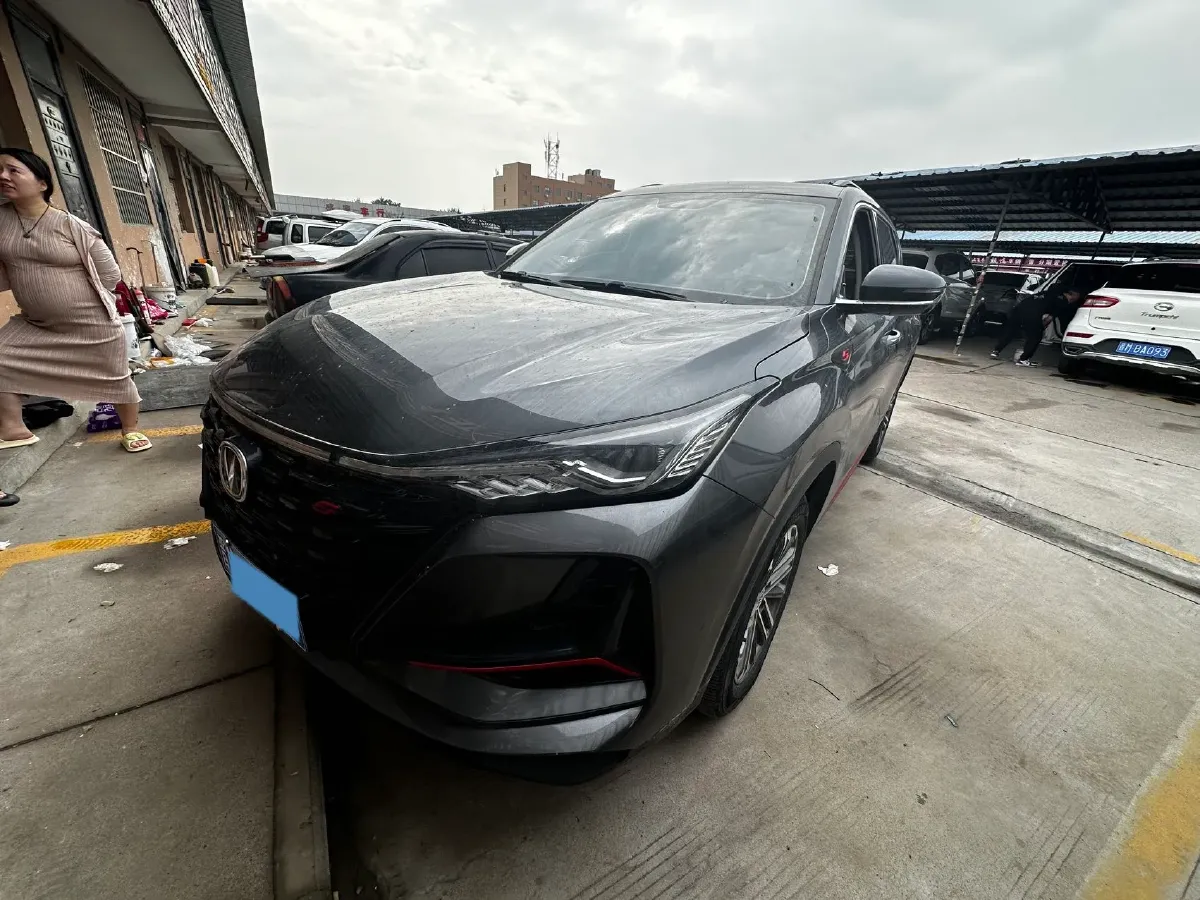 2022 ChangAn CS75 Plus 1.5T 178HP L4 6AT,autocango,china used car exporter,china ev exporter,chinese used car exporter,chinese used ev exporter