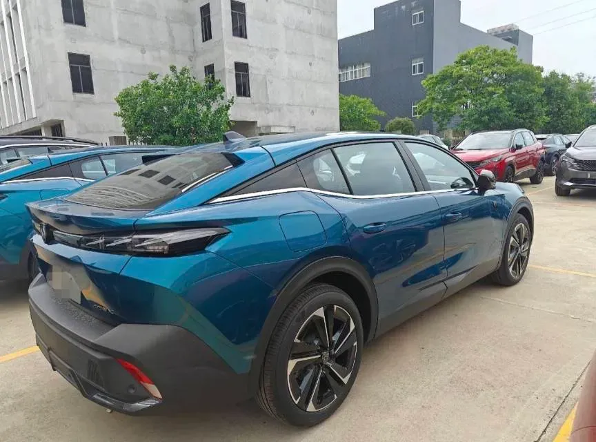 2023 Peugeot 408X 1.6T 175HP L4 8AT,autocango,china used car exporter,china ev exporter,chinese used car exporter,chinese used ev exporter