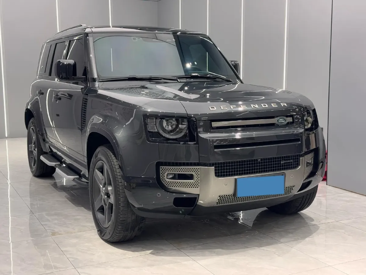 2023 Land Rover Defender 3.0T 400HP L6 8AT,autocango,china used car exporter,china ev exporter,chinese used car exporter,chinese used ev exporter