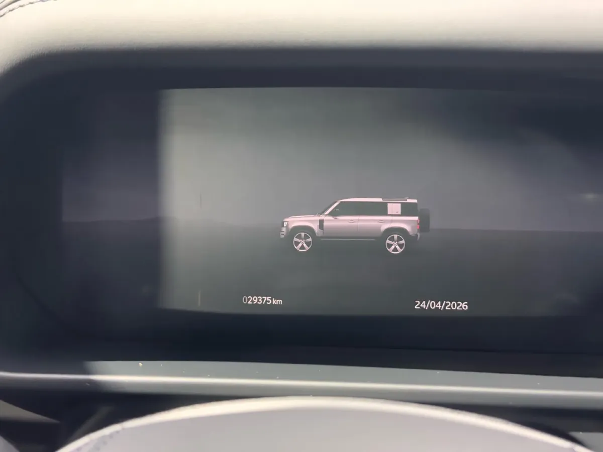 2023 Land Rover Defender 3.0T 400HP L6 8AT,autocango,china used car exporter,china ev exporter,chinese used car exporter,chinese used ev exporter