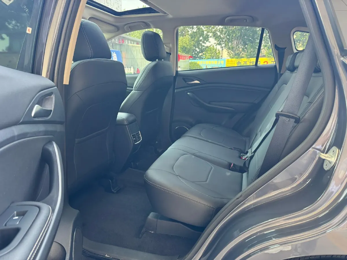 2020 BYD Song 1.5T 160HP L4 6MT,autocango,china used car exporter,china ev exporter,chinese used car exporter,chinese used ev exporter