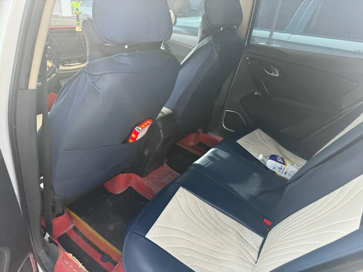 2017 FAW Senia R7 1.5T 150HP L4 5MT,autocango,china used car exporter,china ev exporter,chinese used car exporter,chinese used ev exporter