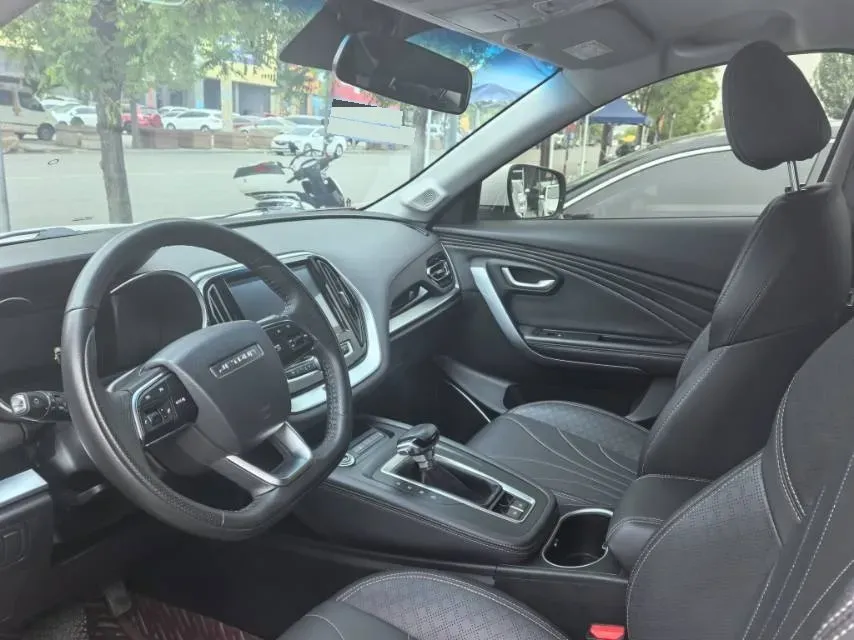 2021 Jetour X70M 1.5T 156HP L4 6DCT,autocango,china used car exporter,china ev exporter,chinese used car exporter,chinese used ev exporter