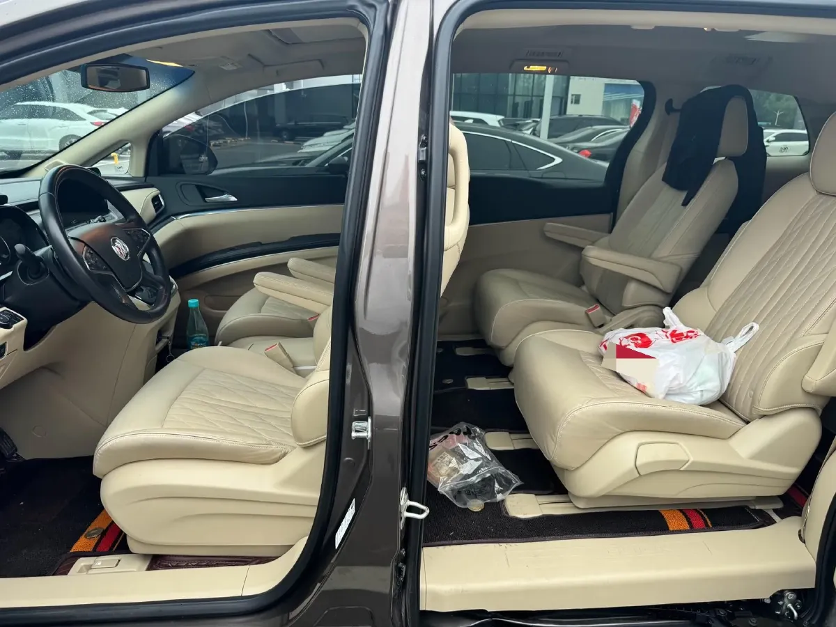 2023 Buick GL8 2.0T 237HP L4 9AT,autocango,china used car exporter,china ev exporter,chinese used car exporter,chinese used ev exporter