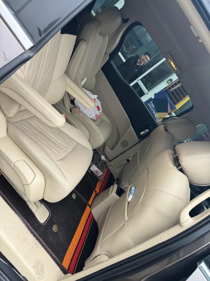2023 Buick GL8 2.0T 237HP L4 9AT,autocango,china used car exporter,china ev exporter,chinese used car exporter,chinese used ev exporter