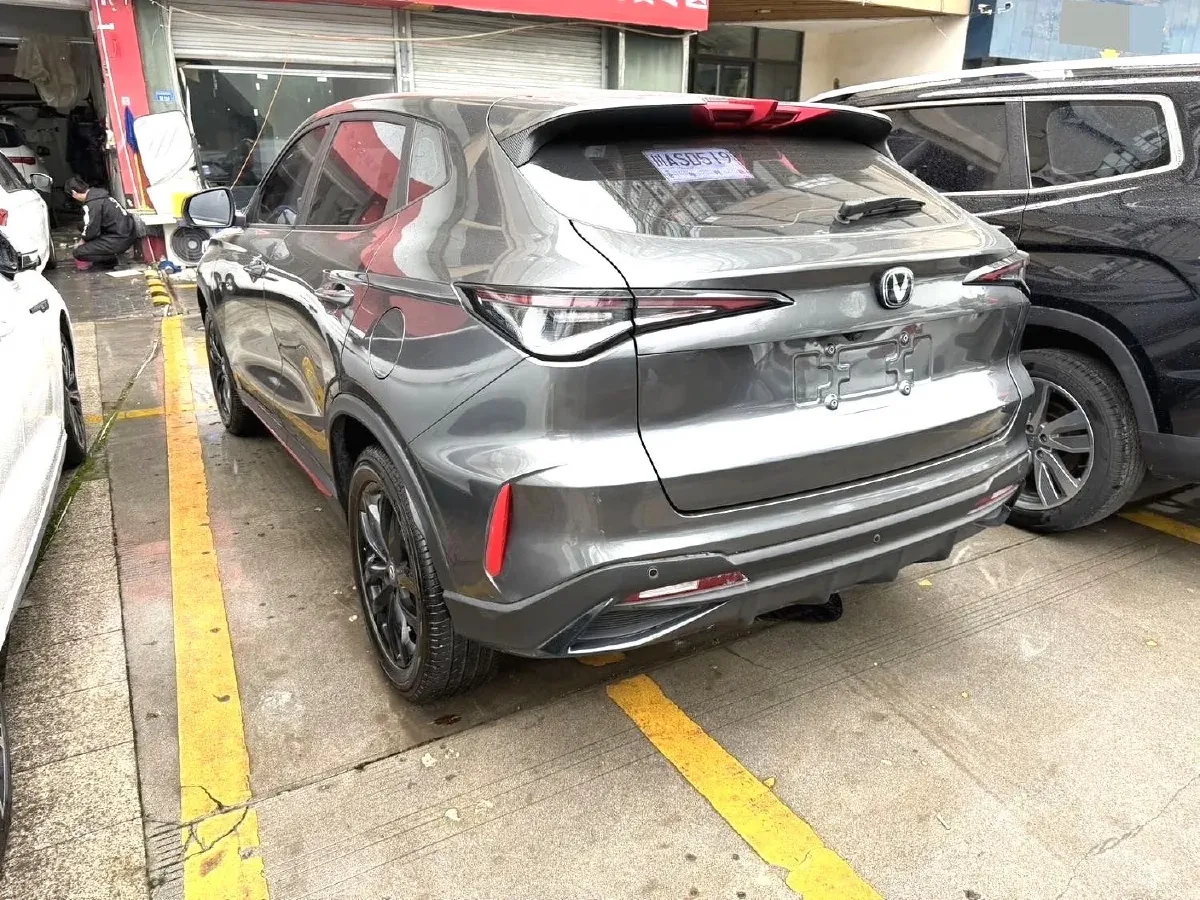 2024 ChangAn X5 PLUS 1.5T 188HP L4 7DCT,autocango,china used car exporter,china ev exporter,chinese used car exporter,chinese used ev exporter