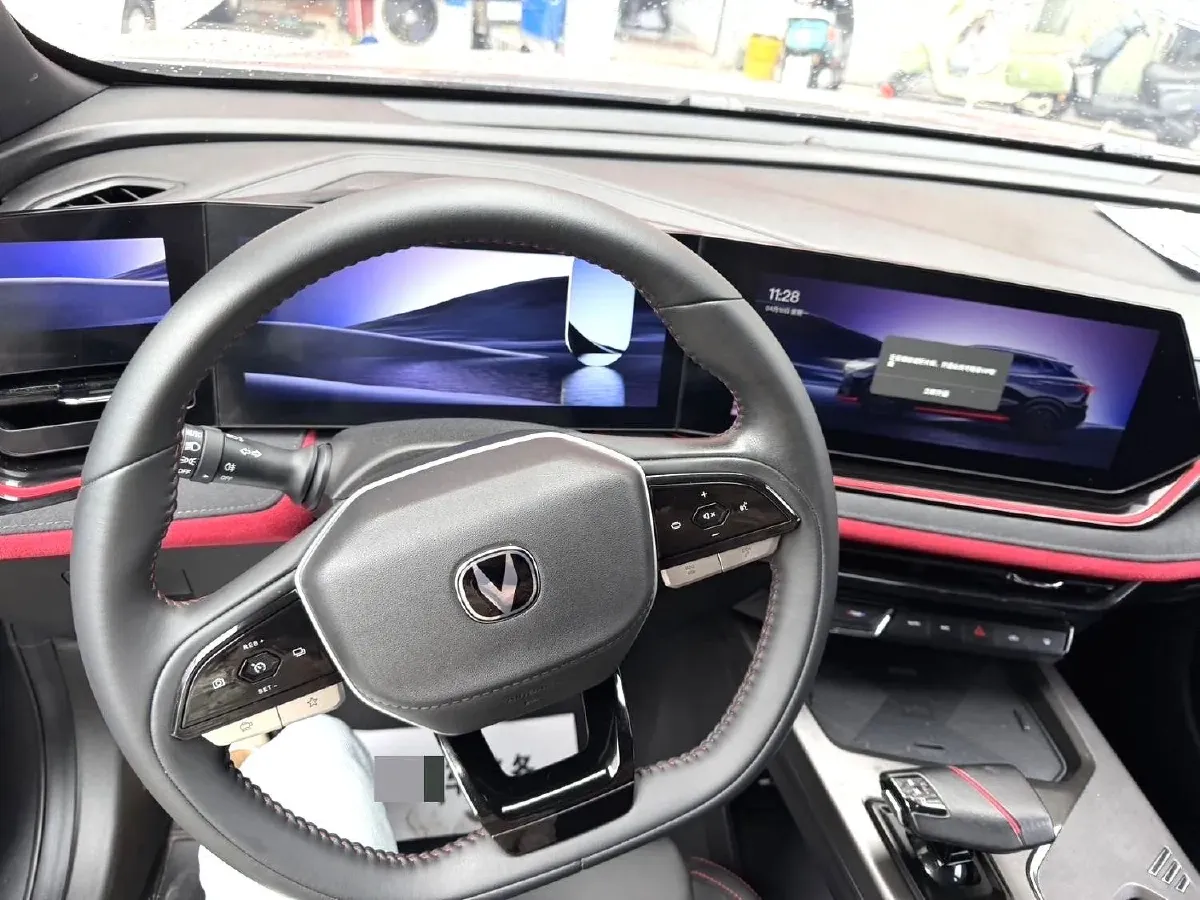 2024 ChangAn X5 PLUS 1.5T 188HP L4 7DCT,autocango,china used car exporter,china ev exporter,chinese used car exporter,chinese used ev exporter