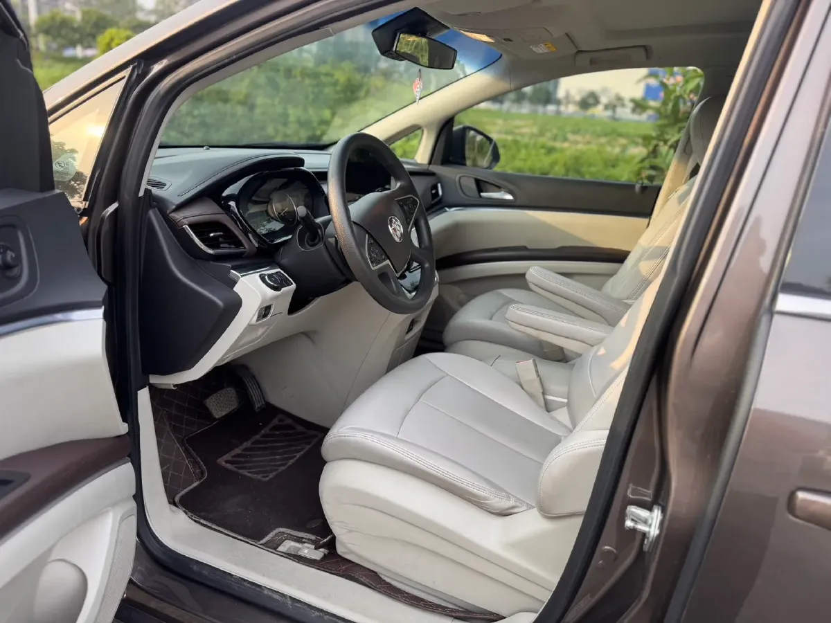 2023 Buick GL8 2.0T 237HP L4 9AT,autocango,china used car exporter,china ev exporter,chinese used car exporter,chinese used ev exporter