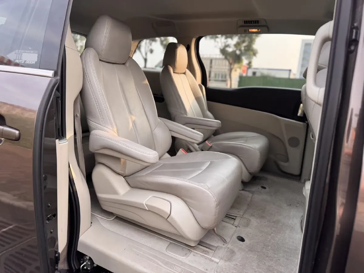 2023 Buick GL8 2.0T 237HP L4 9AT,autocango,china used car exporter,china ev exporter,chinese used car exporter,chinese used ev exporter