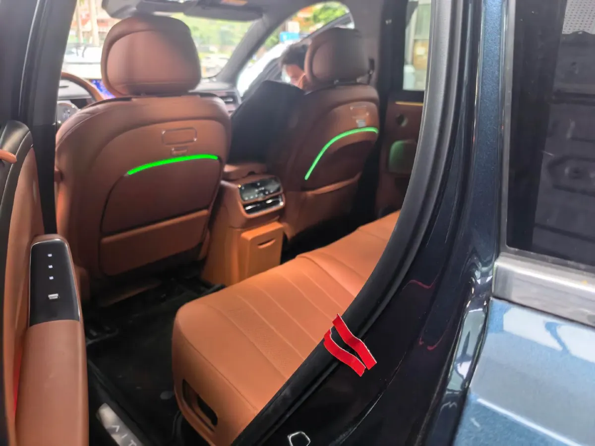 2026 AITO AITO M7 REEV 160HP REEV,autocango,china used car exporter,china ev exporter,chinese used car exporter,chinese used ev exporter
