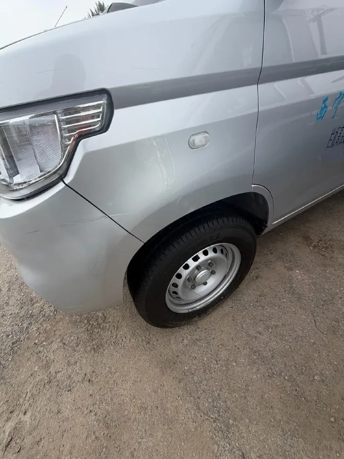 2023 WuLing RongGuang New Truck 1.5L 102HP L4 5MT,autocango,china used car exporter,china ev exporter,chinese used car exporter,chinese used ev exporter
