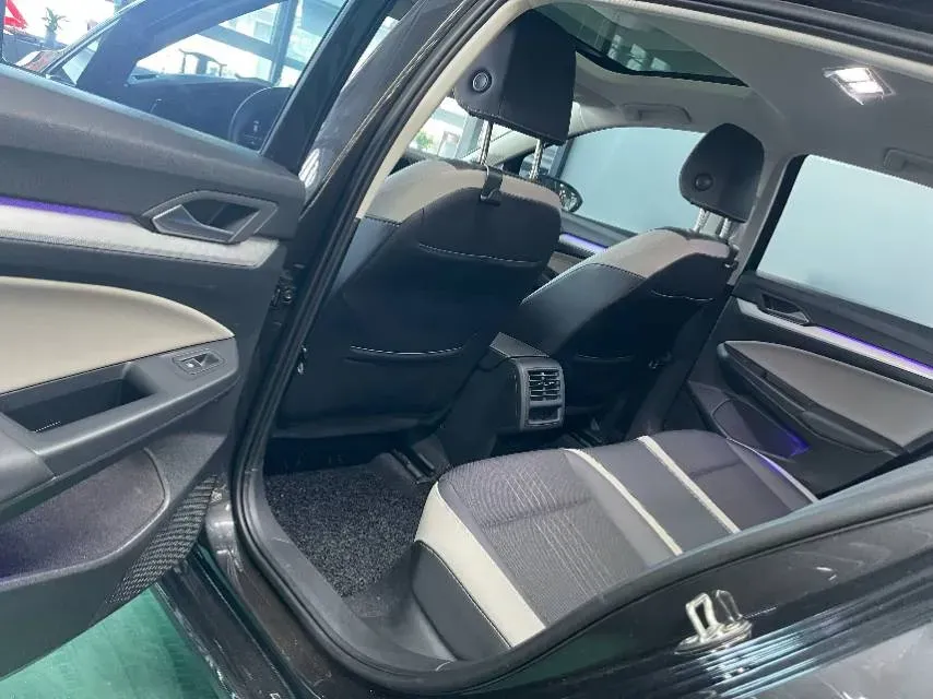 2021 Volkswagen Golf 1.2T 116HP L4 7DCT,autocango,china used car exporter,china ev exporter,chinese used car exporter,chinese used ev exporter