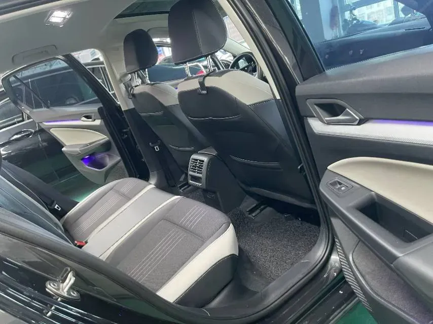 2021 Volkswagen Golf 1.2T 116HP L4 7DCT,autocango,china used car exporter,china ev exporter,chinese used car exporter,chinese used ev exporter