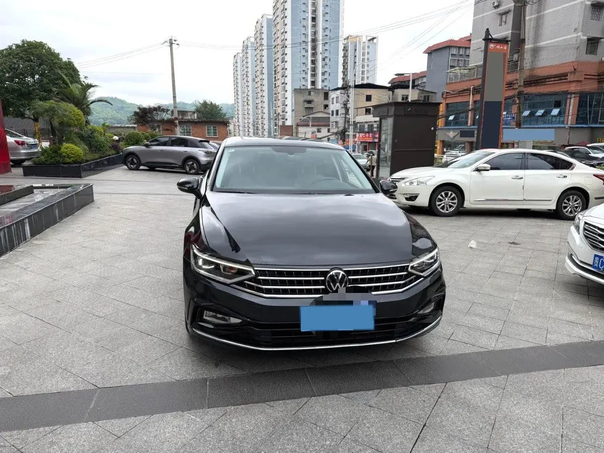 2023 Volkswagen Magotan 1.4T 150HP L4 7DCT,autocango,china used car exporter,china ev exporter,chinese used car exporter,chinese used ev exporter