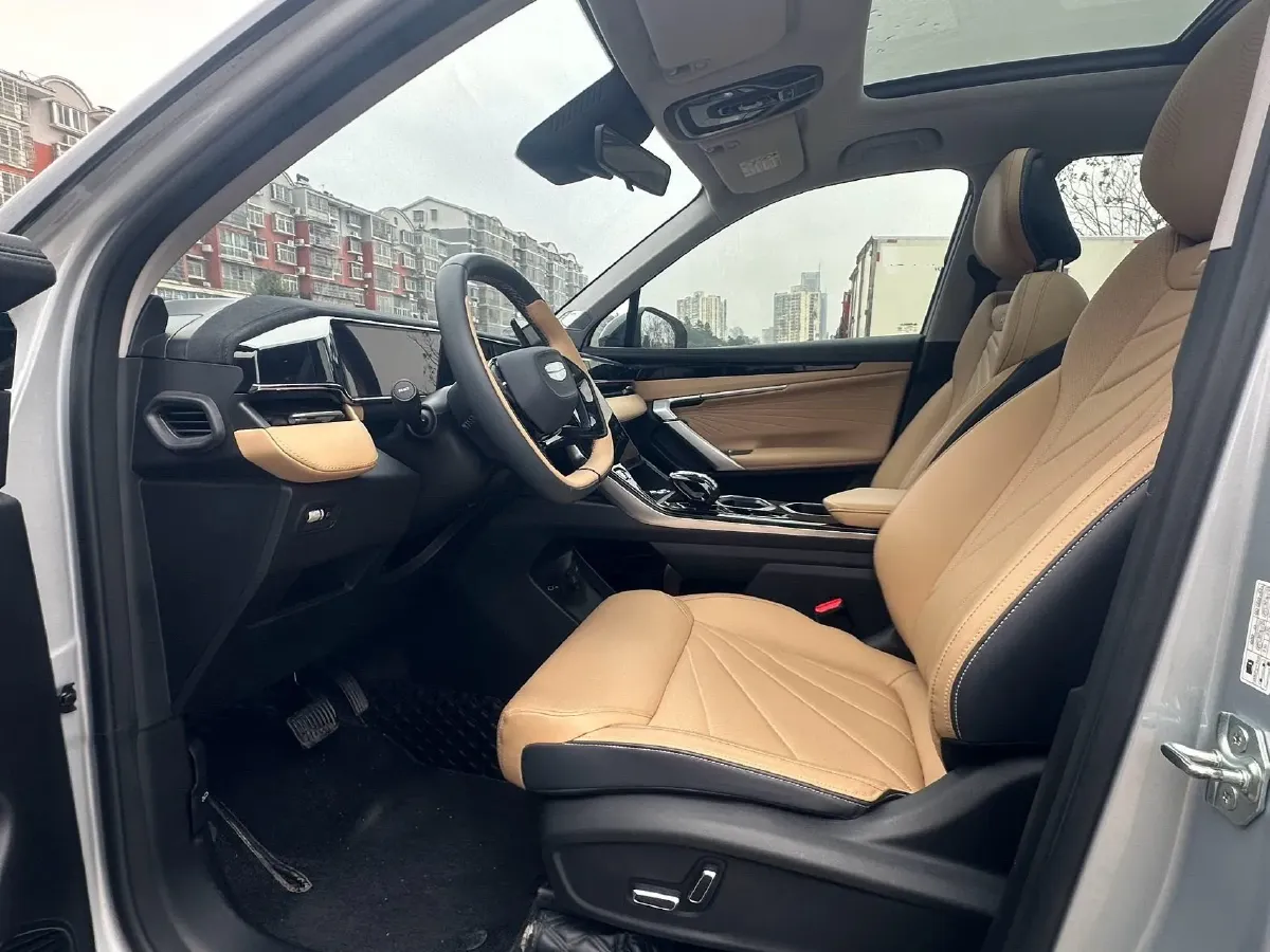 2023 Geely StarRay 1.5T 181HP L4 7DCT,autocango,china used car exporter,china ev exporter,chinese used car exporter,chinese used ev exporter