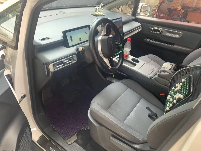 2024 Leapmotor C11 1.5L 95HP L4 REEV 43.74KWH,autocango,china used car exporter,china ev exporter,chinese used car exporter,chinese used ev exporter