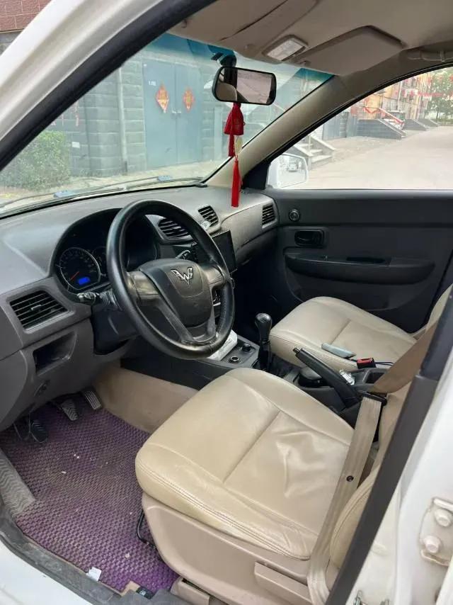 2016 WuLing HongGuang 1.5L 112HP L4 5MT,autocango,china used car exporter,china ev exporter,chinese used car exporter,chinese used ev exporter
