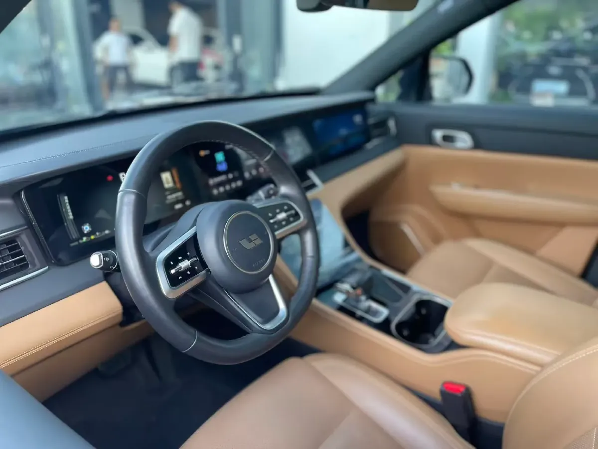 2021 Li ONE Range Extended 131HP REEV 40.5KWH,autocango,china used car exporter,china ev exporter,chinese used car exporter,chinese used ev exporter