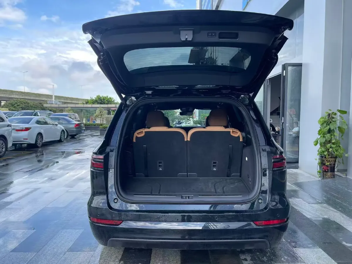 2021 Li ONE Range Extended 131HP REEV 40.5KWH,autocango,china used car exporter,china ev exporter,chinese used car exporter,chinese used ev exporter