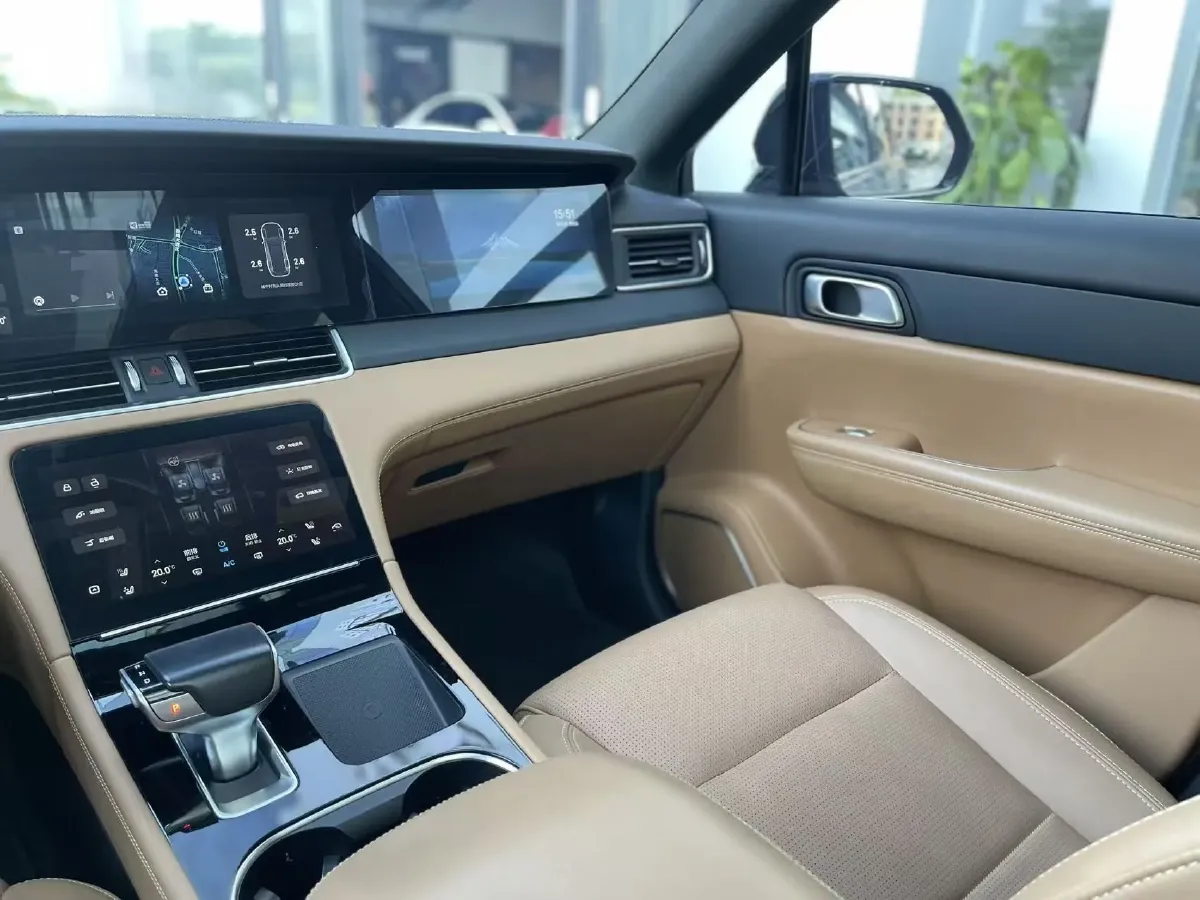 2021 Li ONE Range Extended 131HP REEV 40.5KWH,autocango,china used car exporter,china ev exporter,chinese used car exporter,chinese used ev exporter
