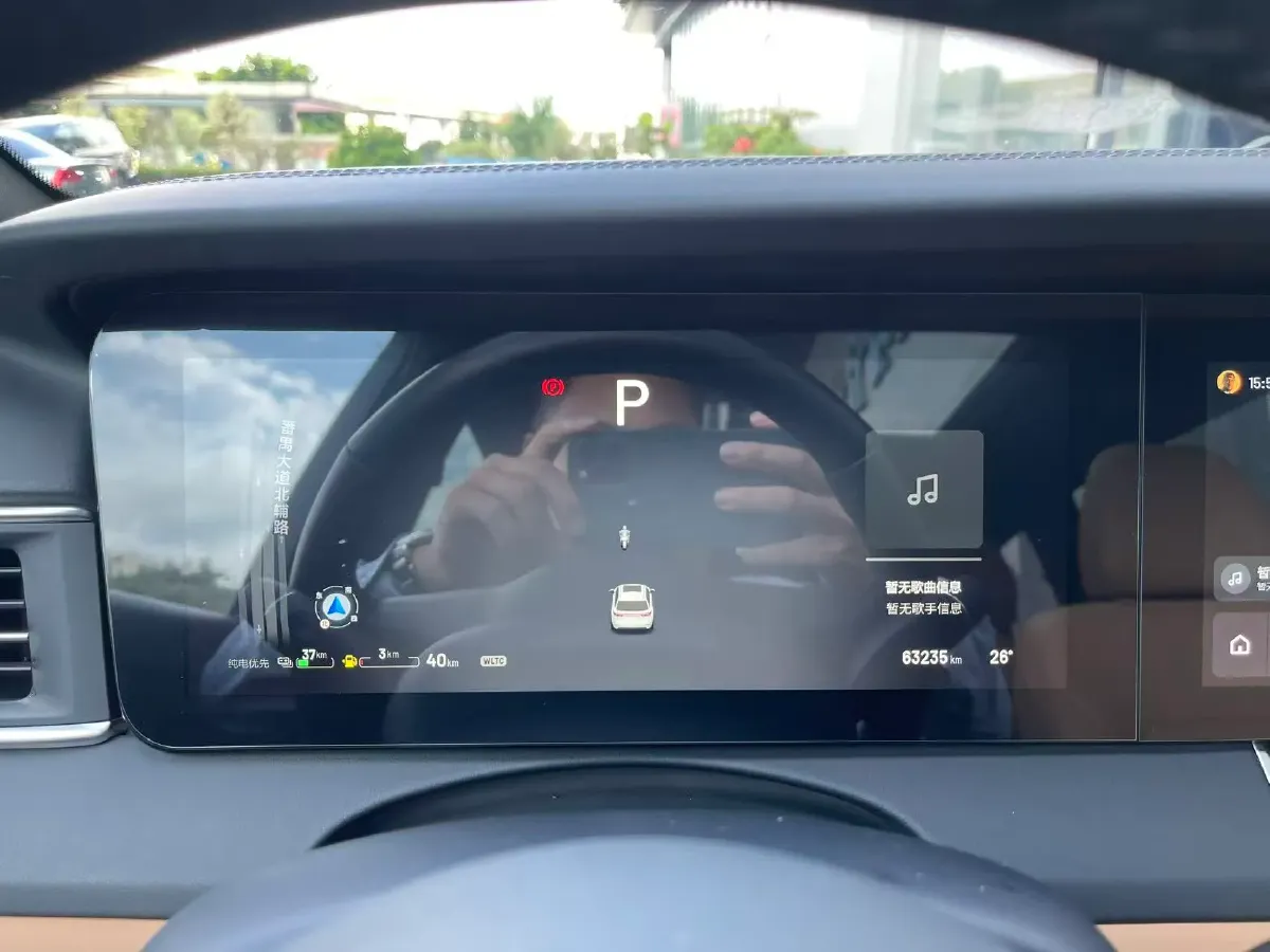 2021 Li ONE Range Extended 131HP REEV 40.5KWH,autocango,china used car exporter,china ev exporter,chinese used car exporter,chinese used ev exporter