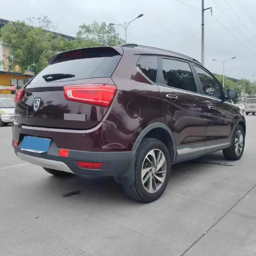 2017 BaoJun 560 1.5T 150HP L4 6MT,autocango,china used car exporter,china ev exporter,chinese used car exporter,chinese used ev exporter