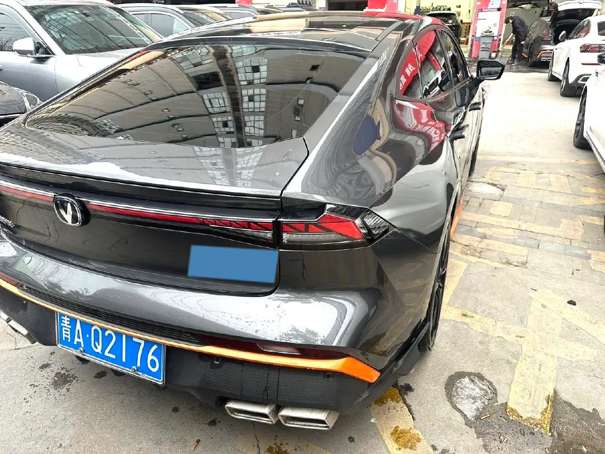 2024 ChangAn UNI-V 1.5T 188HP L4 7DCT,autocango,china used car exporter,china ev exporter,chinese used car exporter,chinese used ev exporter