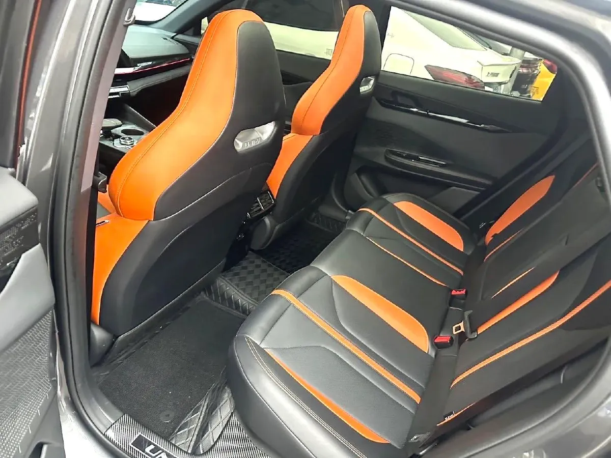 2024 ChangAn UNI-V 1.5T 188HP L4 7DCT,autocango,china used car exporter,china ev exporter,chinese used car exporter,chinese used ev exporter