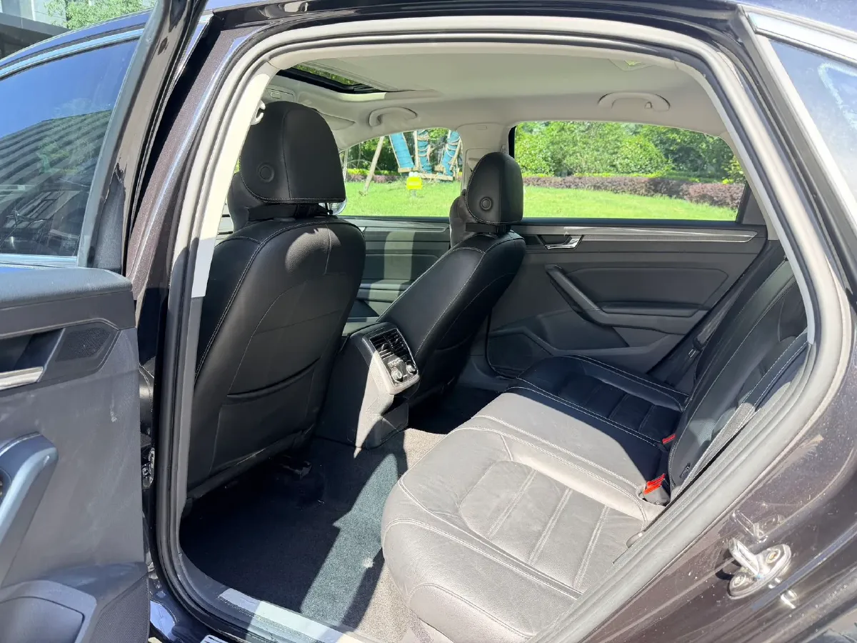 2016 Volkswagen Passat 1.8T 180HP L4 7DCT,autocango,china used car exporter,china ev exporter,chinese used car exporter,chinese used ev exporter