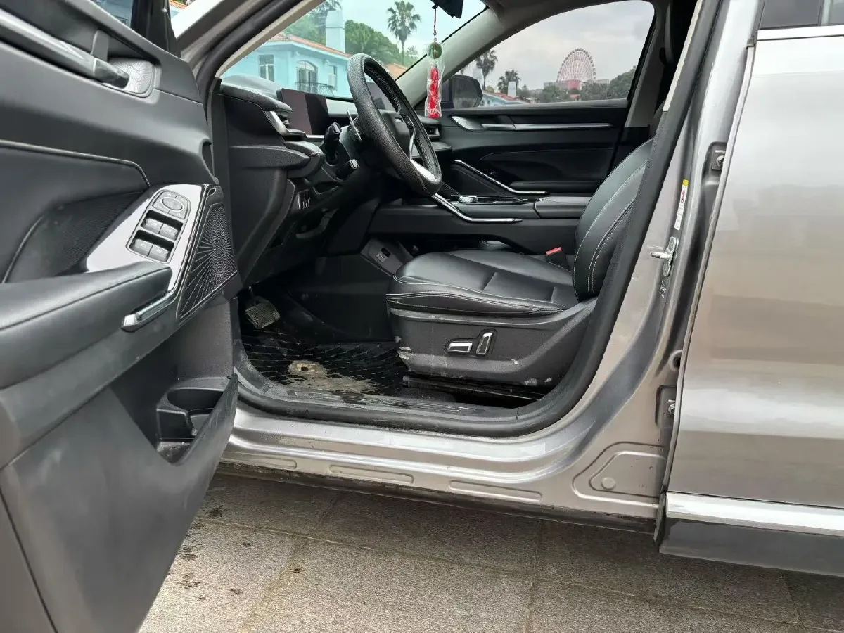 2021 Haval H6 1.5T 169HP L4 7DCT,autocango,china used car exporter,china ev exporter,chinese used car exporter,chinese used ev exporter