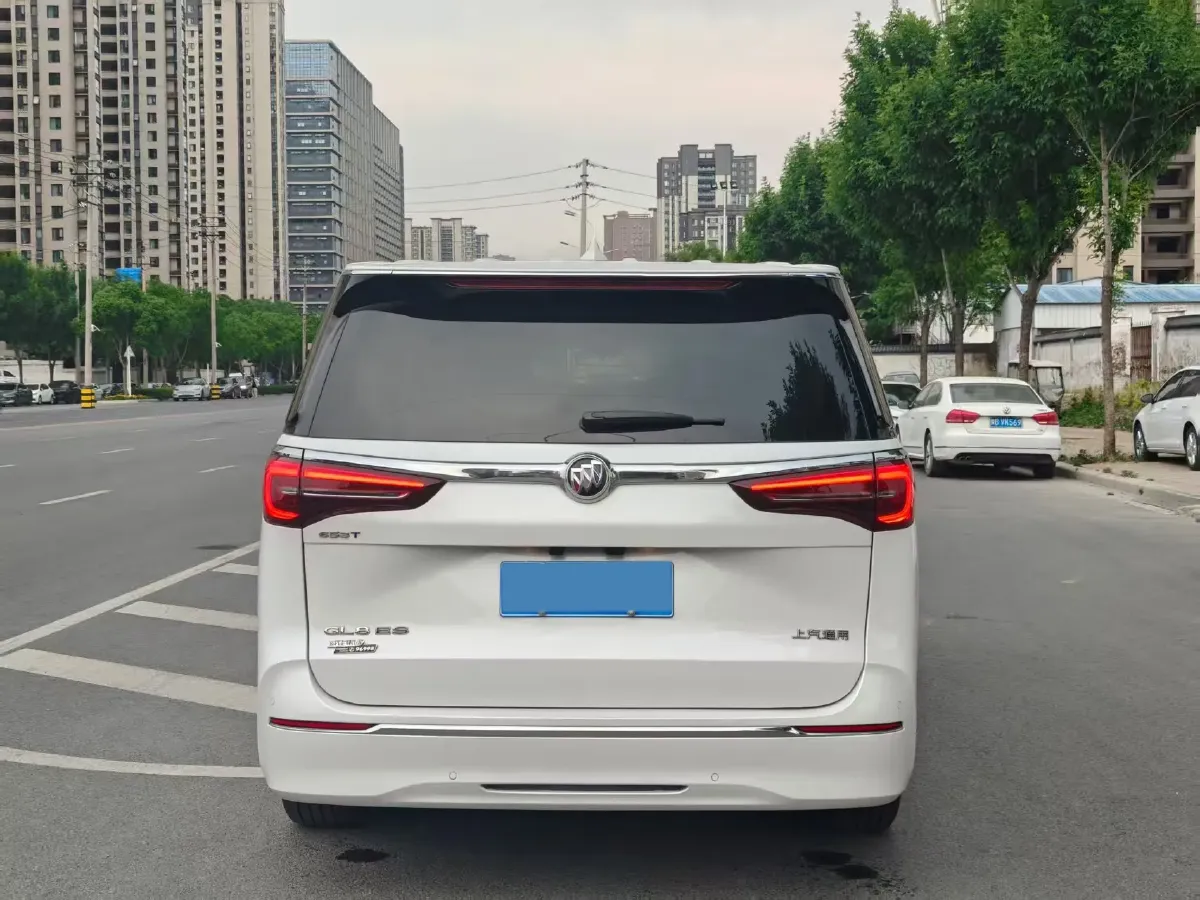 2023 Buick GL8 2.0T 237HP L4 9AT,autocango,china used car exporter,china ev exporter,chinese used car exporter,chinese used ev exporter