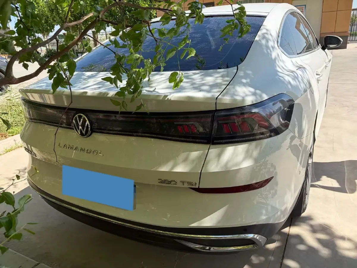 2022 Skoda Superb 2.0T 186HP L4 7DCT,autocango,china used car exporter,china ev exporter,chinese used car exporter,chinese used ev exporter