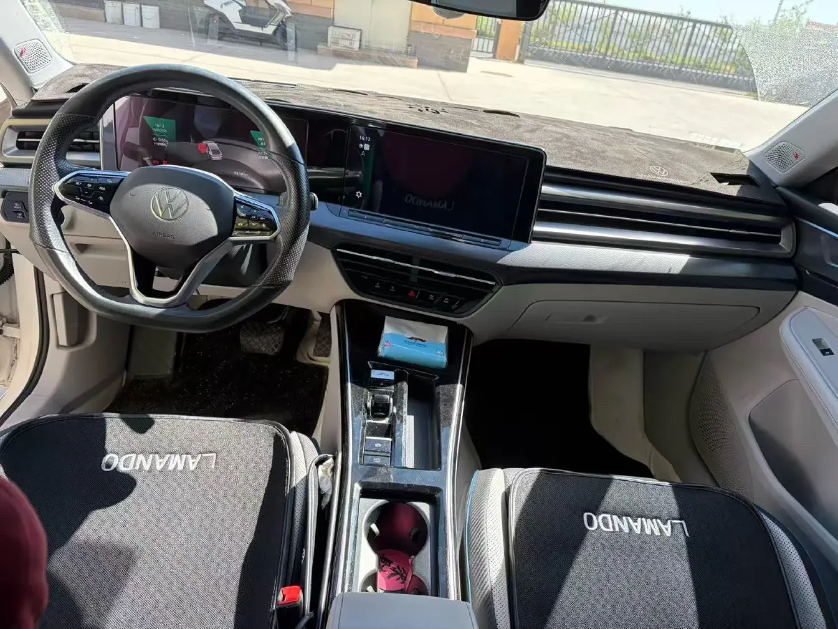 2022 Skoda Superb 2.0T 186HP L4 7DCT,autocango,china used car exporter,china ev exporter,chinese used car exporter,chinese used ev exporter