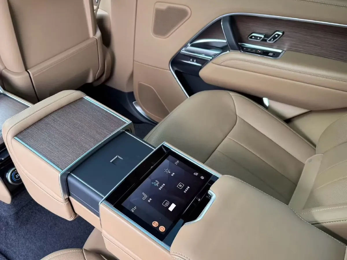 2024 Land Rover Range Rover 3.0T 400HP L6 8AT,autocango,china used car exporter,china ev exporter,chinese used car exporter,chinese used ev exporter