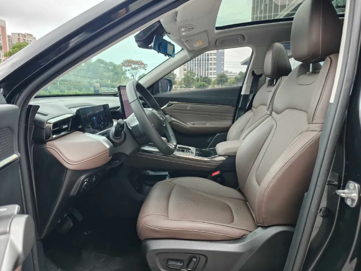 2024 GAC Trumpchi GS4 1.5T 177HP L4 7DCT,autocango,china used car exporter,china ev exporter,chinese used car exporter,chinese used ev exporter